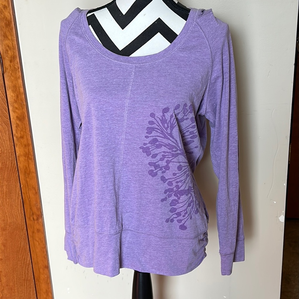 Long sleeve tee with hood